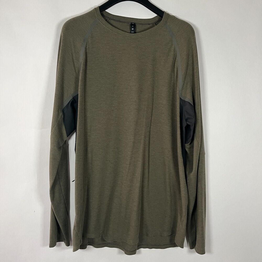 Lululemon Ventilated Hiking Shirt XL Waffle Knit Mesh Zipper Pocket Thumb Holes